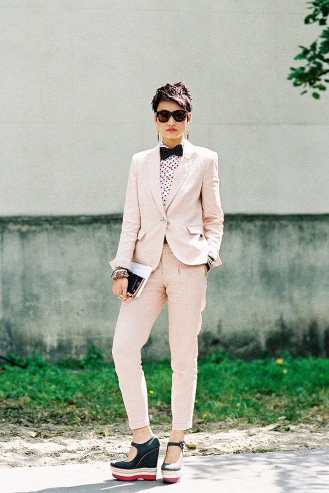 bryuchnye-kostyumy-zhenskie_ (29)