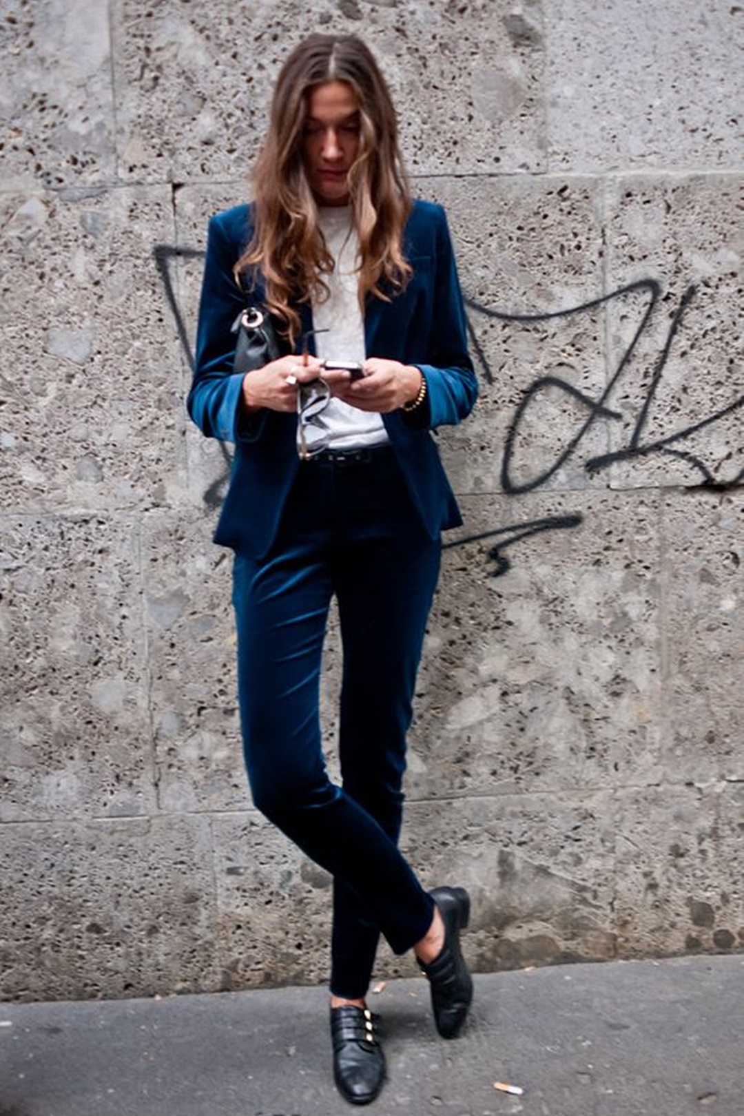 Texture époustouflante bryuchnye-kostyumy-zhenskie_ (39)