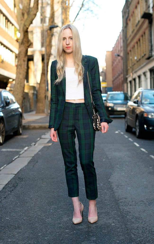 bryuchnye-kostyumy-zhenskie_ (40)