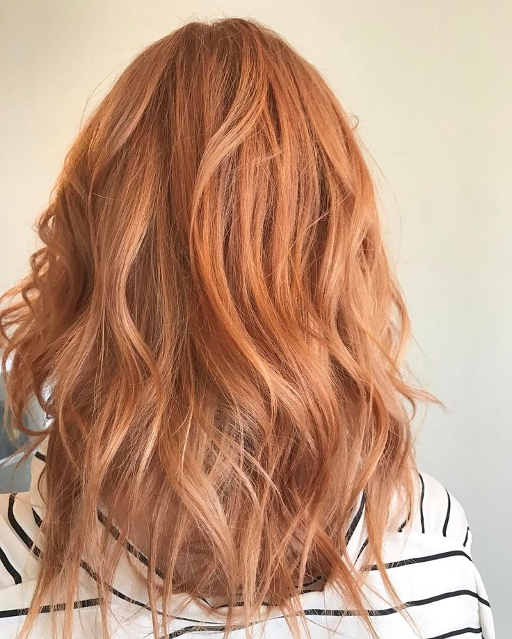 Värin etuna on sen vilkkaus ja tarttuvuus. klubnichnyj-blond_ (27)