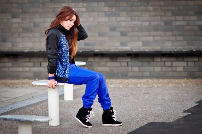 zhenskie-kedy-na-tanketke_ (45)