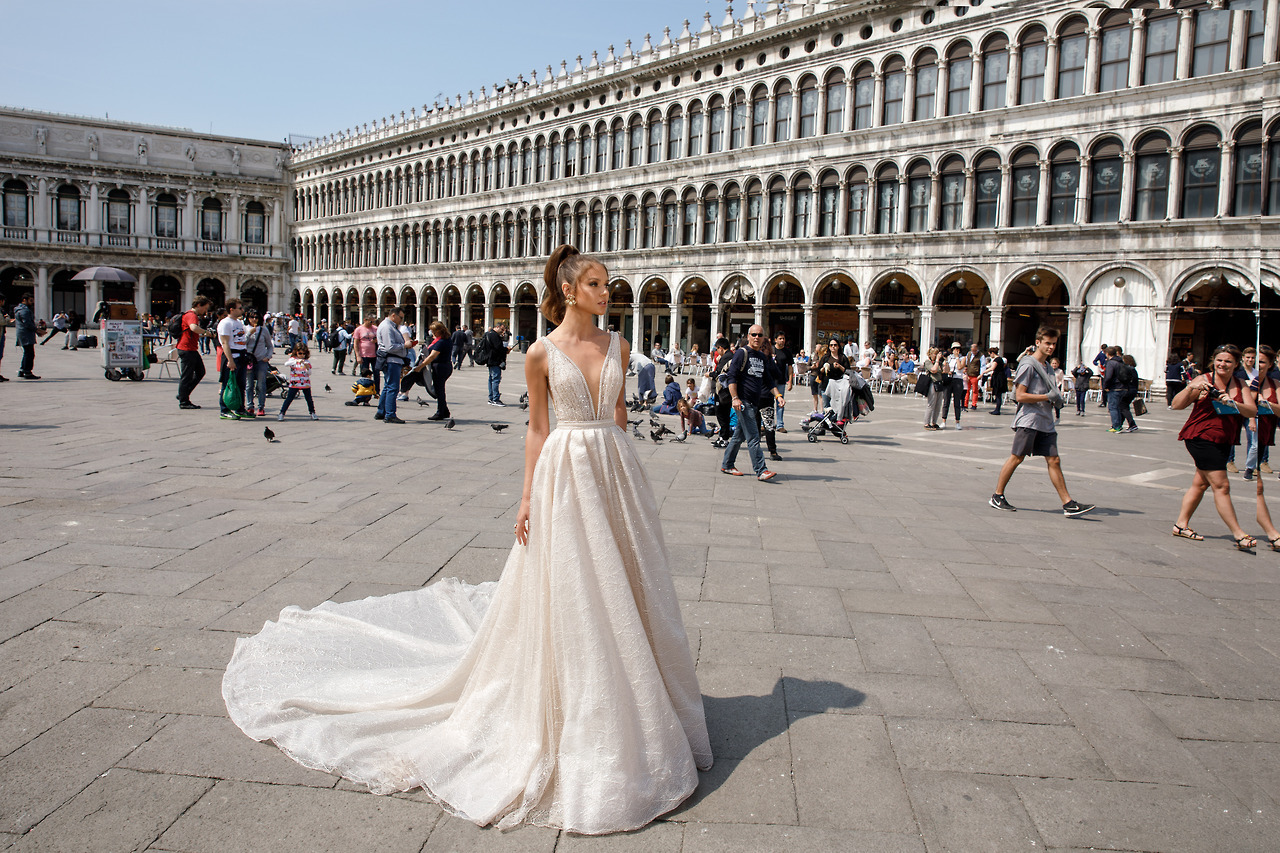 Tenue avec un train svadebnye-platya-foto_ (27)