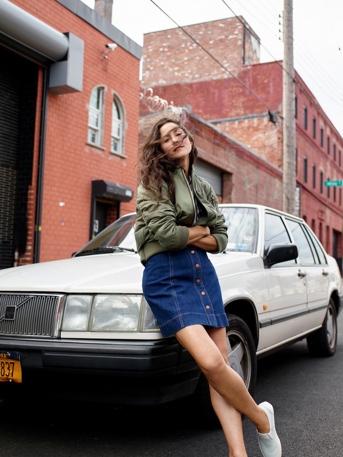 Se porte bien avec une jupe en jean zhenskaya-kurtka-bombardier_ (8)