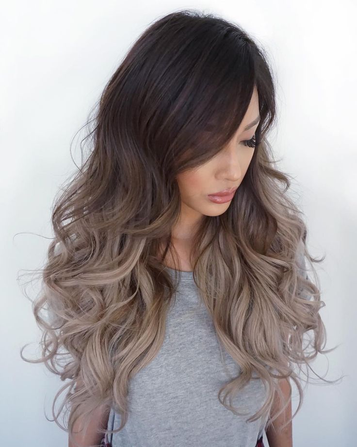 Assurez-vous de faire la coloration avec un spécialiste de confiance. ombre-na-rusye-volosy-foto_25