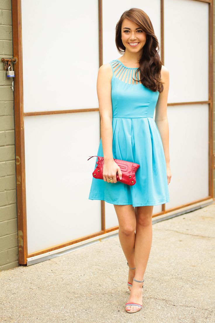 Complétez votre garde-robe avec une tenue élégante! biryuzovoe-plaque-foto_51