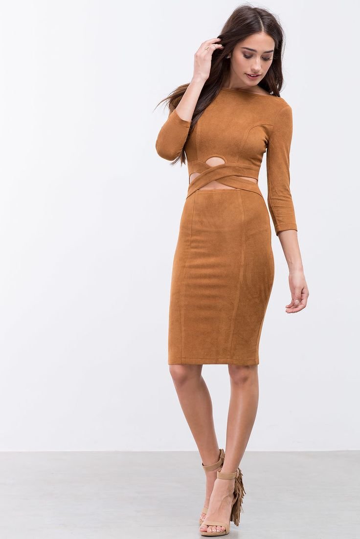 Ir atļauta dažādu faktūru un audumu izmantošana korichnevoe-plate-foto_42