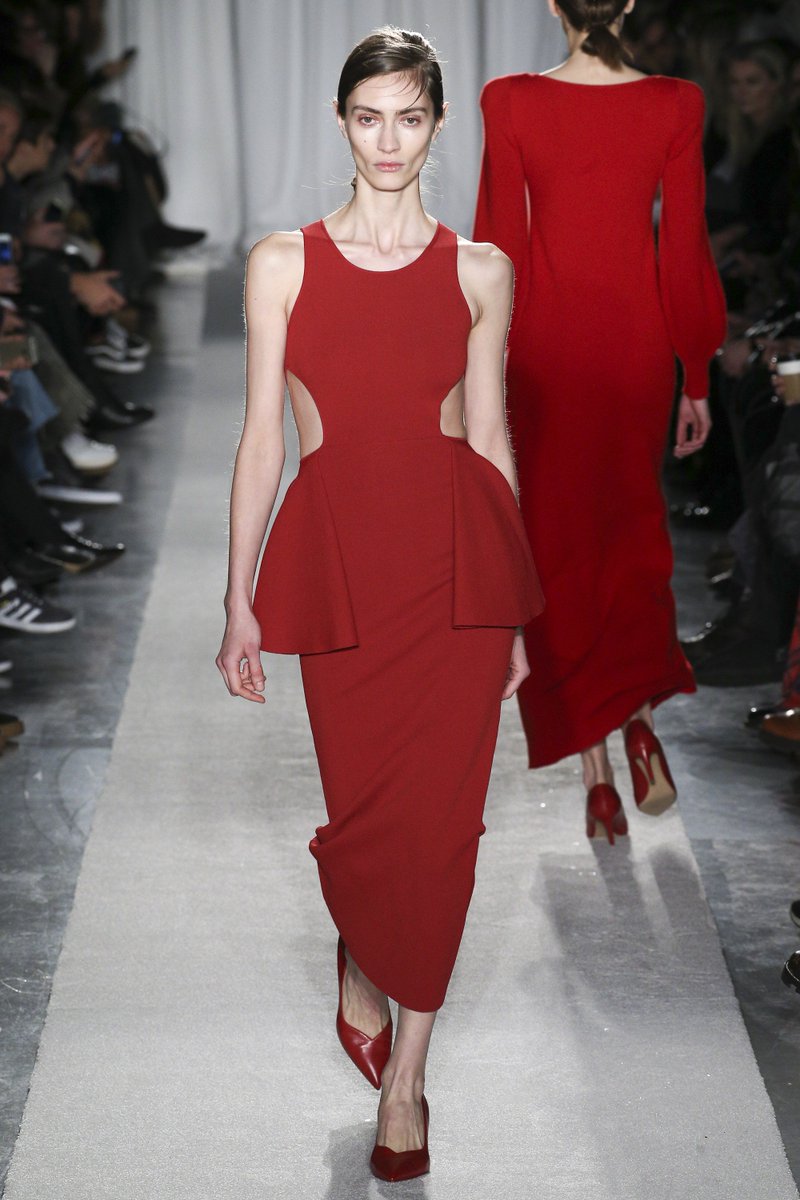 plaque-s-baskoj-foto_52