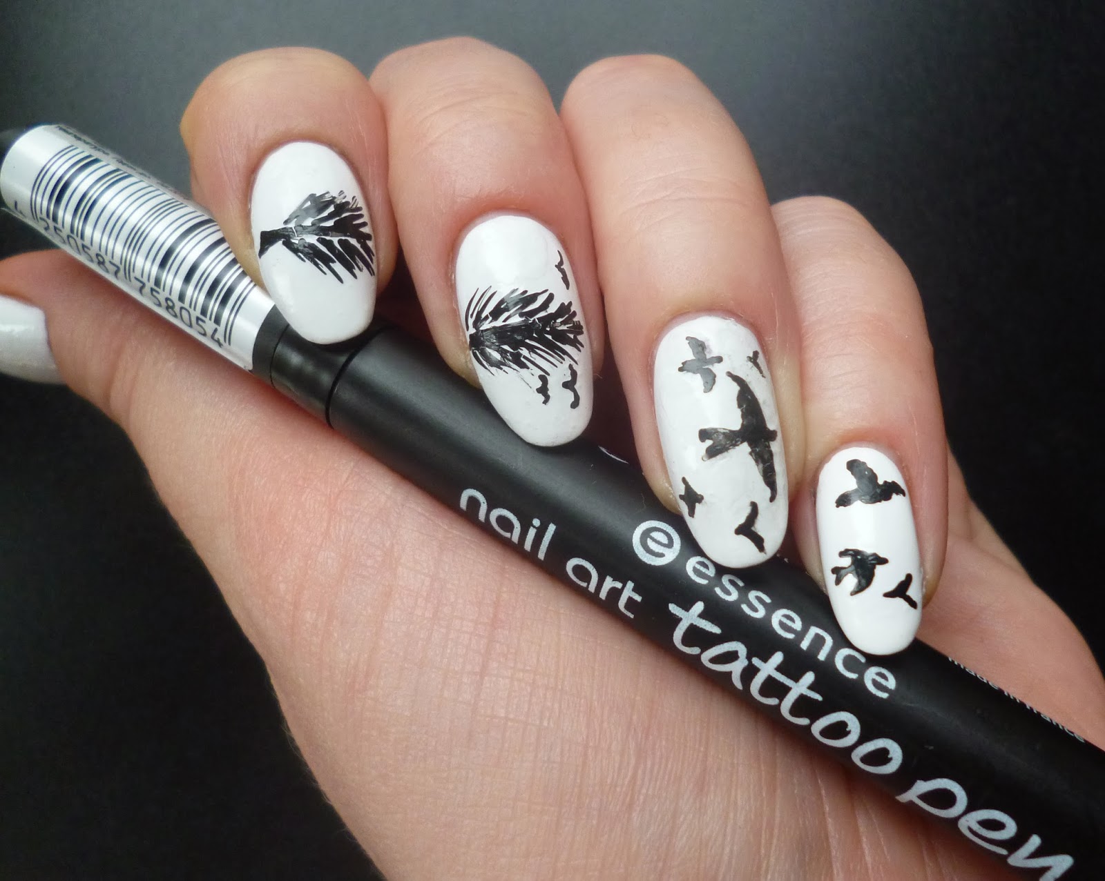 shilak-foto-nogtej-s-risunkami_17