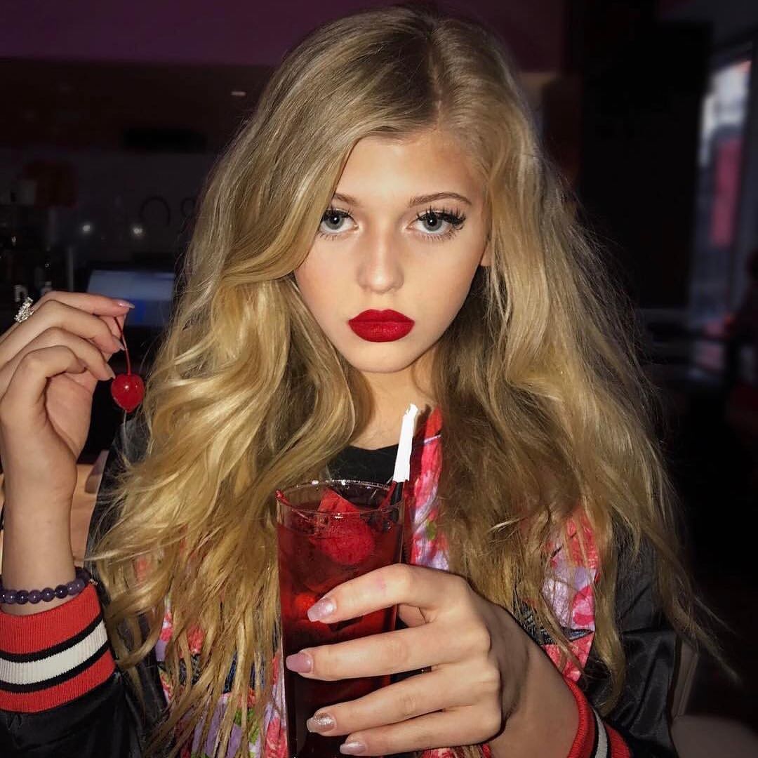 solomennyj-tsvet-volos-foto_21