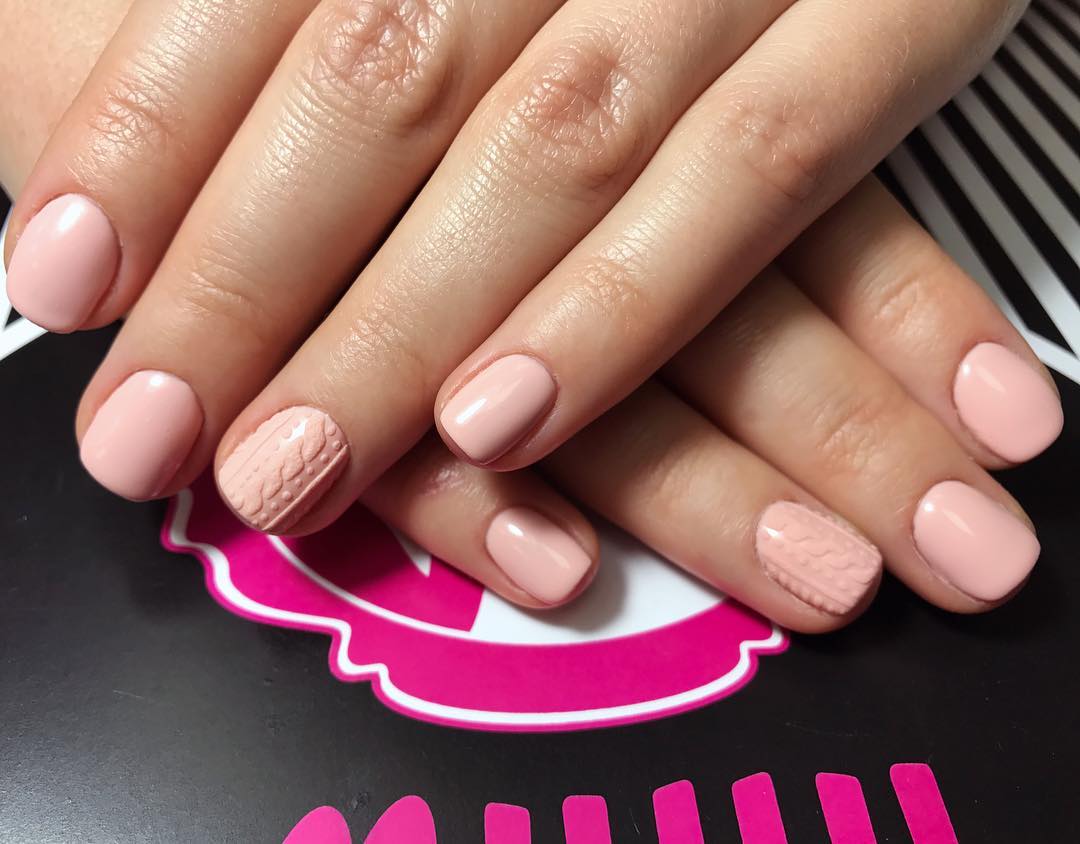 Pastell nyanser vyazanyj-manikyur-foto_43