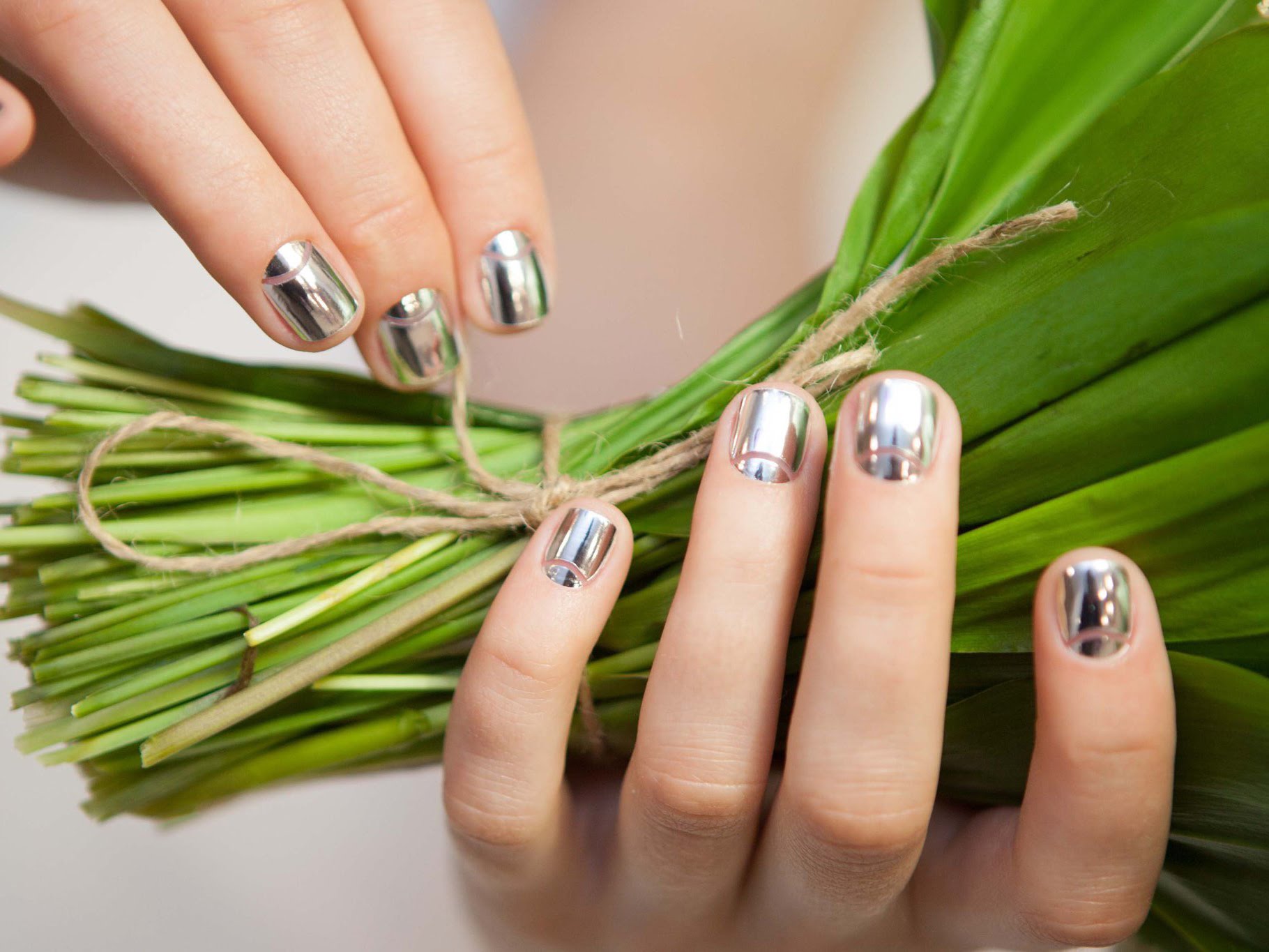 zerkalnyj-manikyur-foto_43