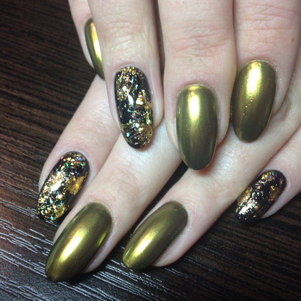 Trendig dekoration för dina naglar zerkalnyj-manikyur-foto_9