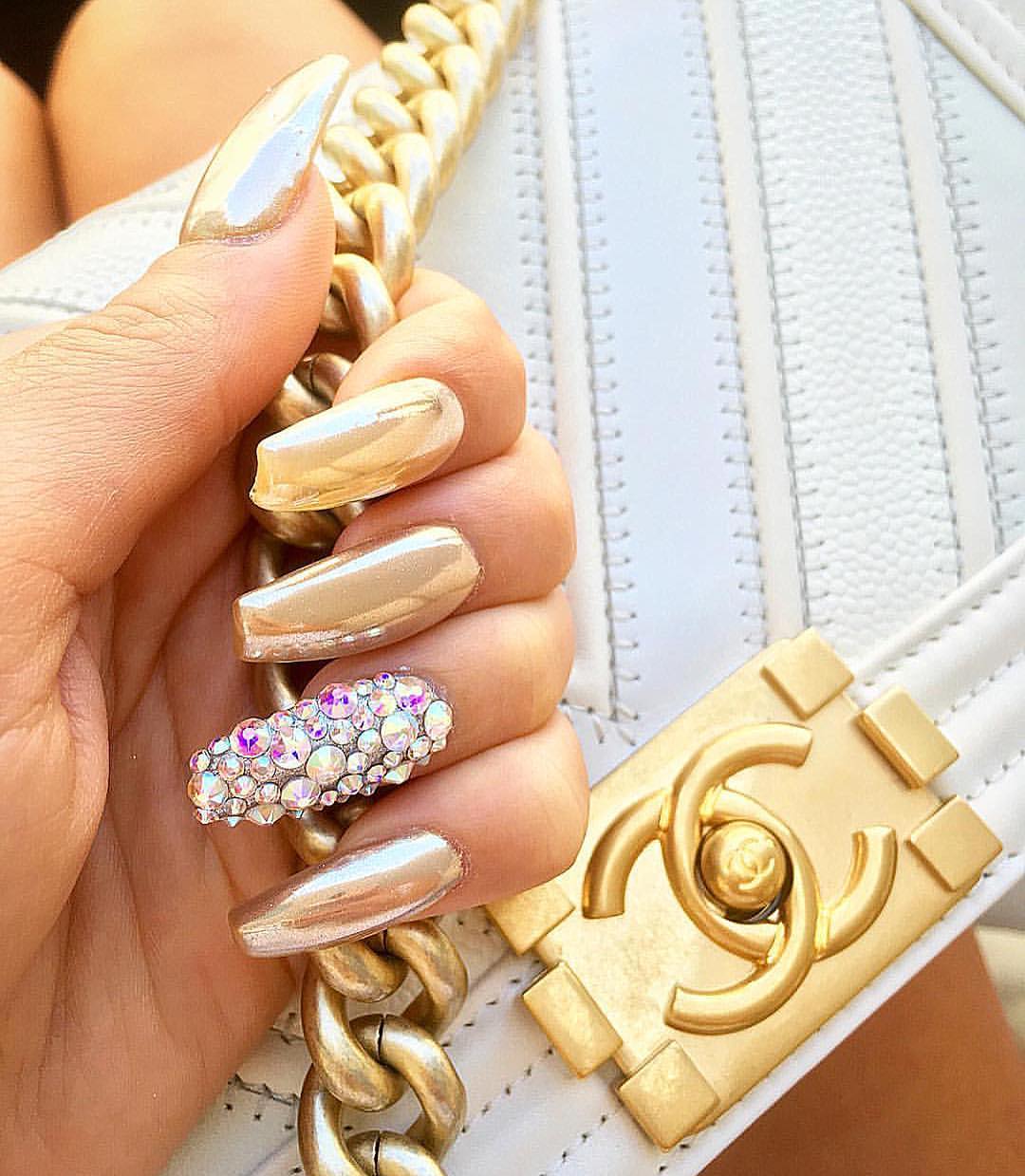 zolotoj-manikyur-foto_35