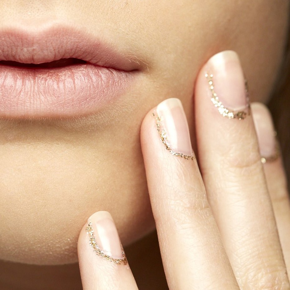 Varovasti zolotoj-manikyur-foto_51