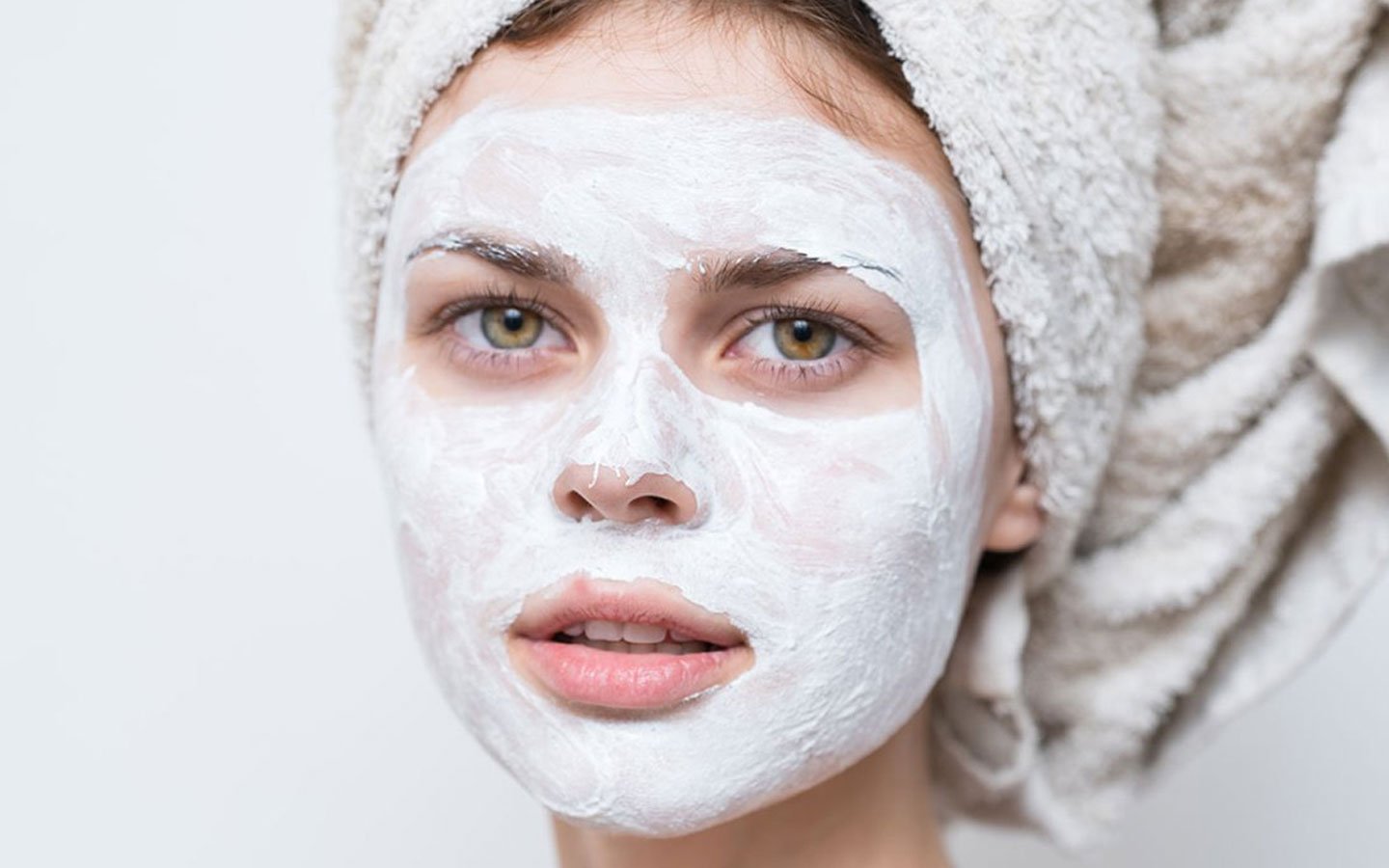 Afavoreix una hidratació intensa fins i tot a les capes més profundes gommazh-dlya-litsa_ (6)