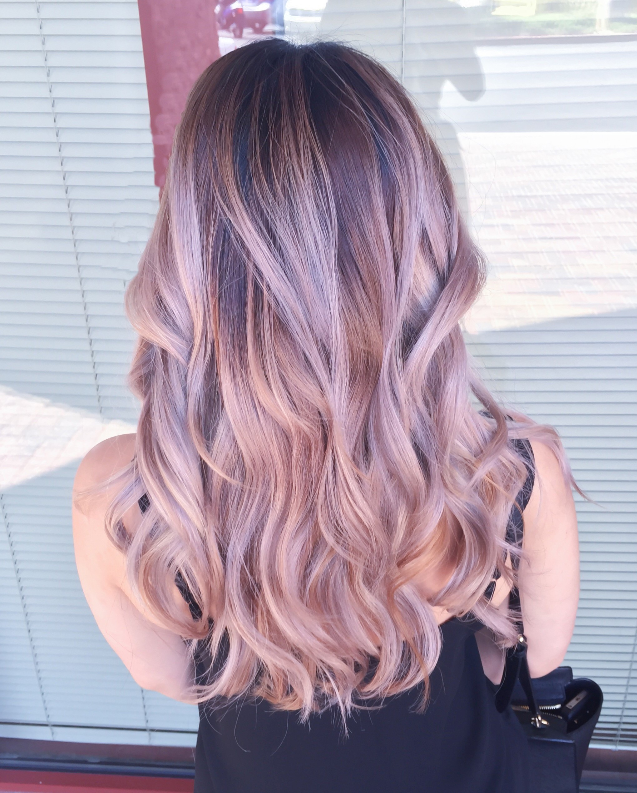 Z różowym fioletovyj-tsvet-volos_-3