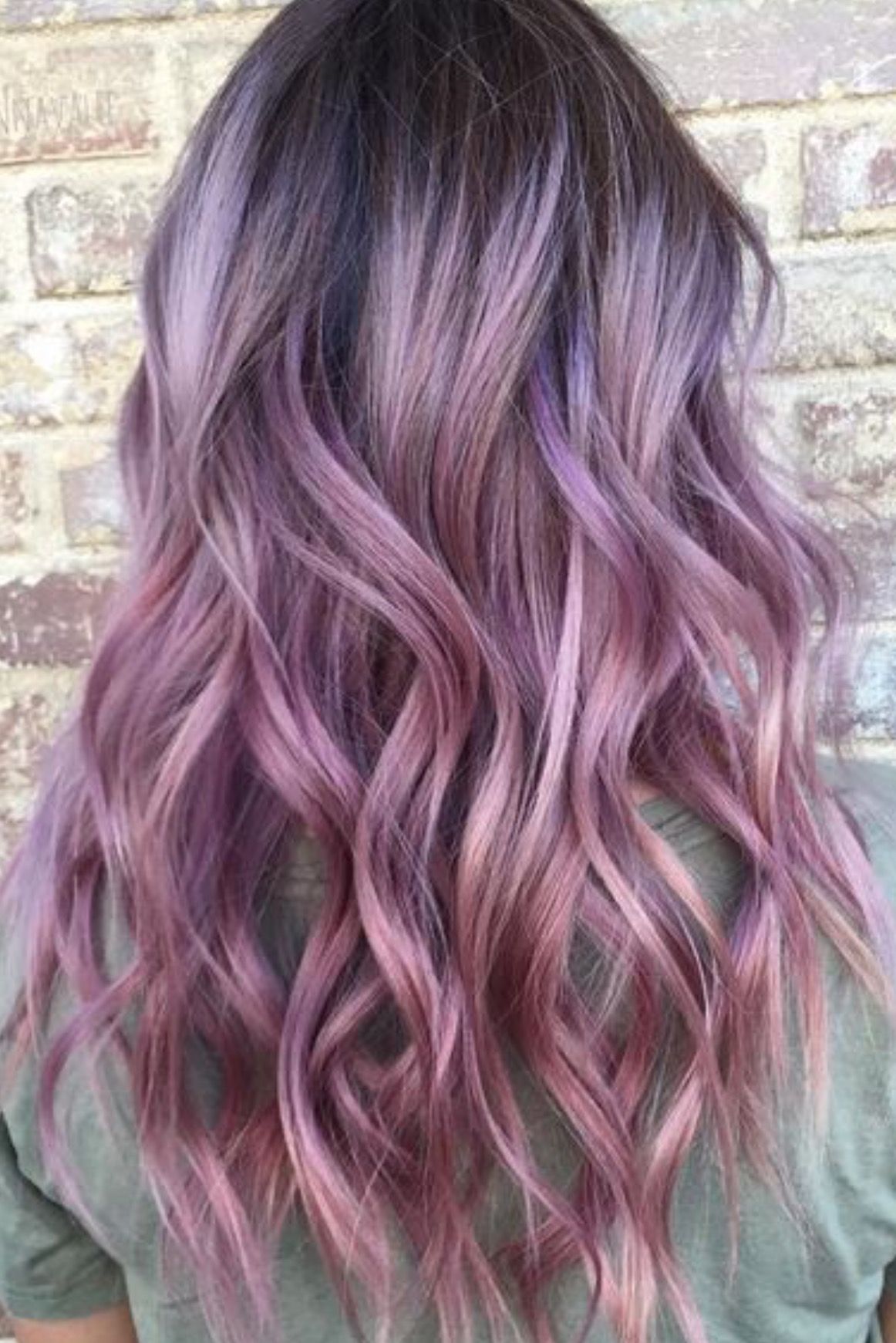 Pamiętaj, im starsza dziewczyna, tym ważniejsze jest dla niej znalezienie idealnego tonu. fioletovyj-tsvet-volos_ (46)