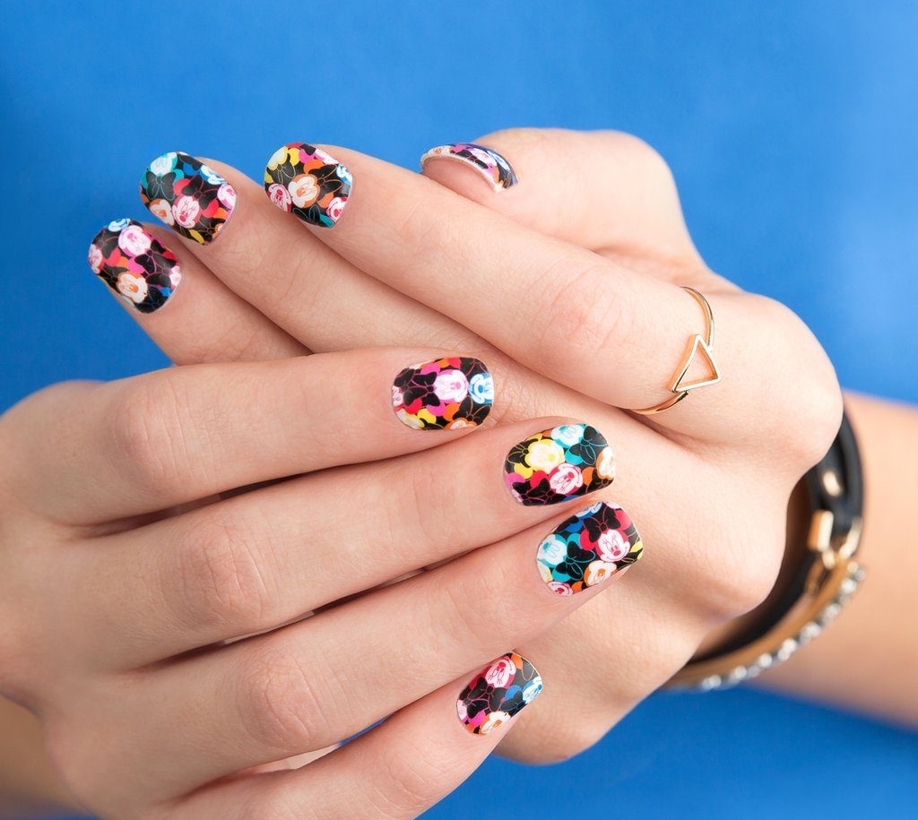 Rabatter manikyur-s-risunkom-foto_-1