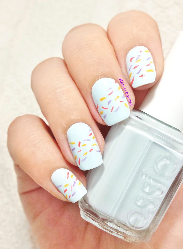 Ljusa hårklippningar manikyur-s-risunkom-foto_ (20)