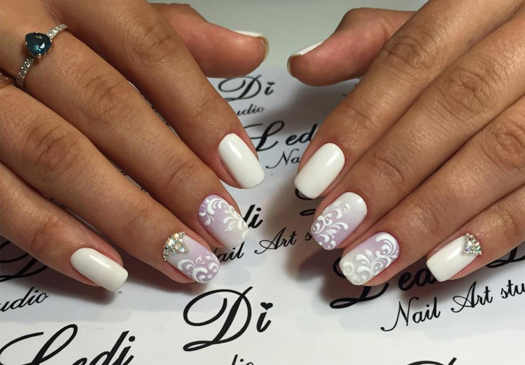 Rödlätt manikyur-s-risunkom-foto_ (24)