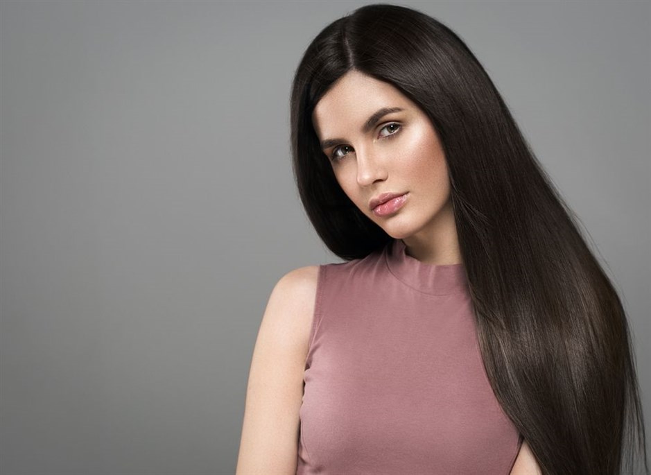 Quelques séances d'entraînement, des produits cosmétiques spéciaux et des agents de curling suffisent ukladka-na-dlinnye-volosy_ (9)