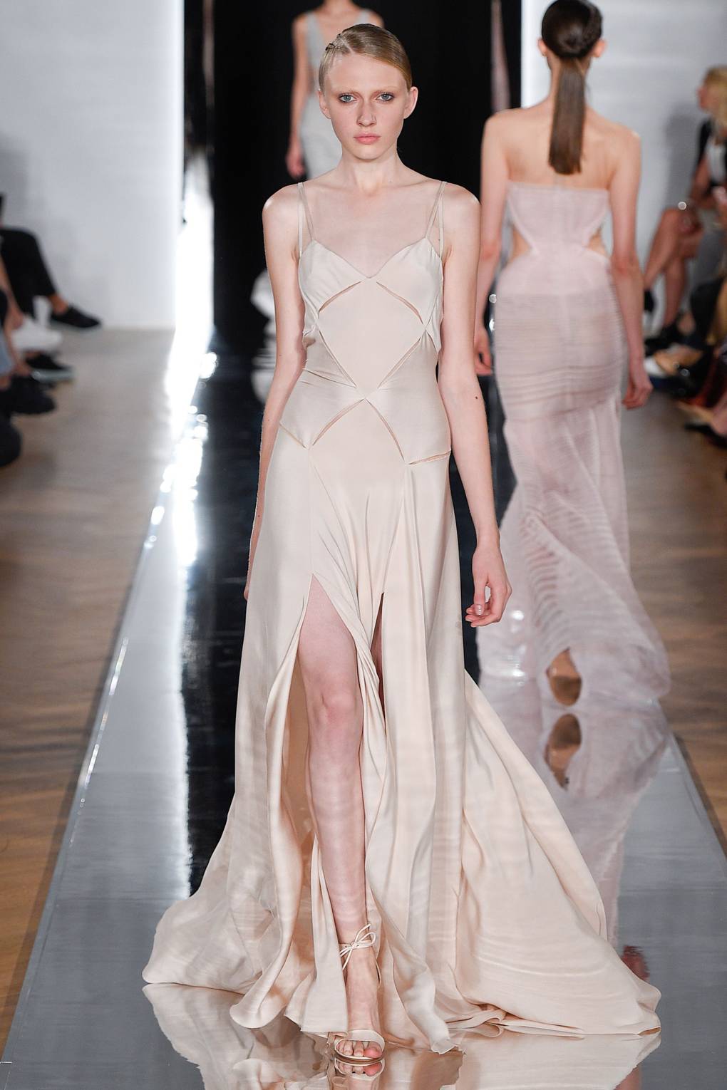 atlasnye-platya_ (15)