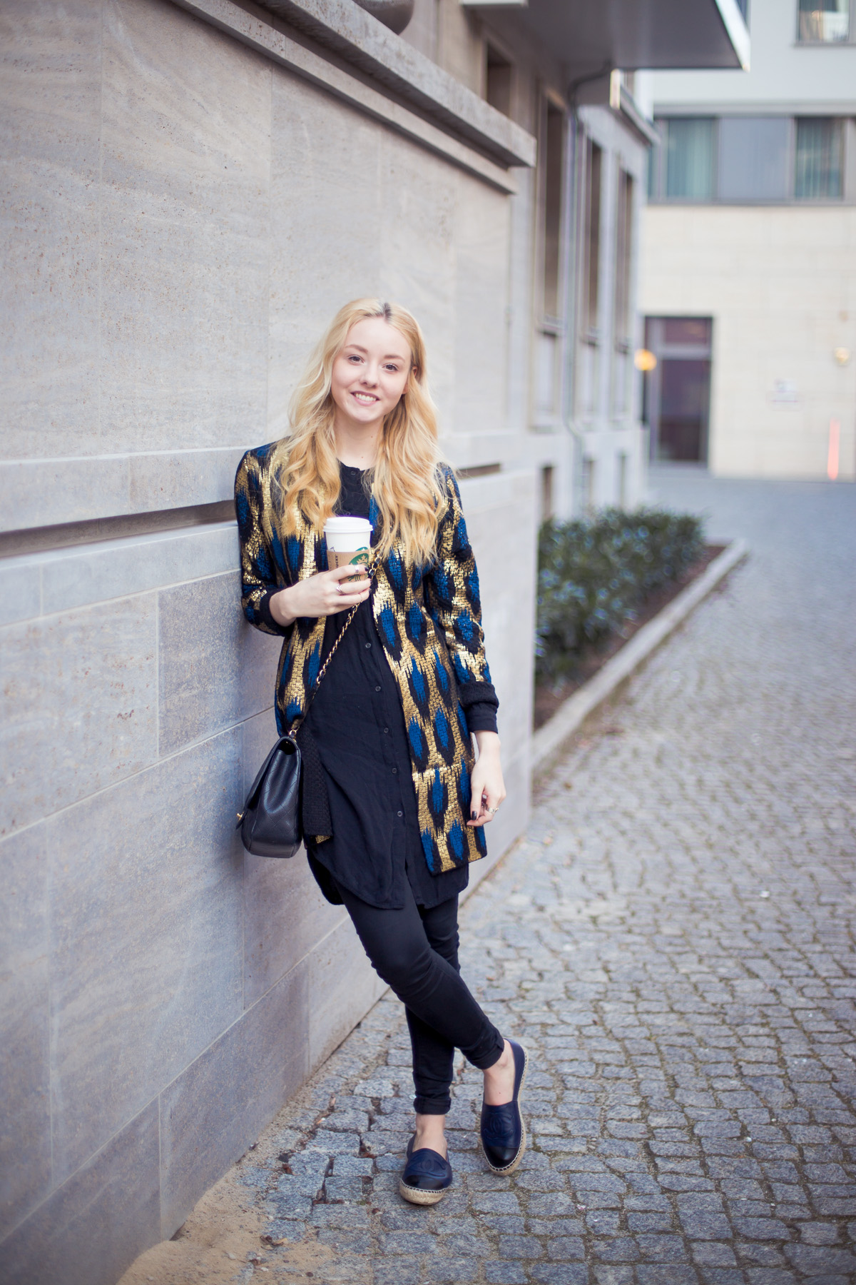 Aujourd'hui, cette chaussure se retrouve dans les rues de toutes les villes aux saisons chaudes. espadrili-zhenskie_ (36)