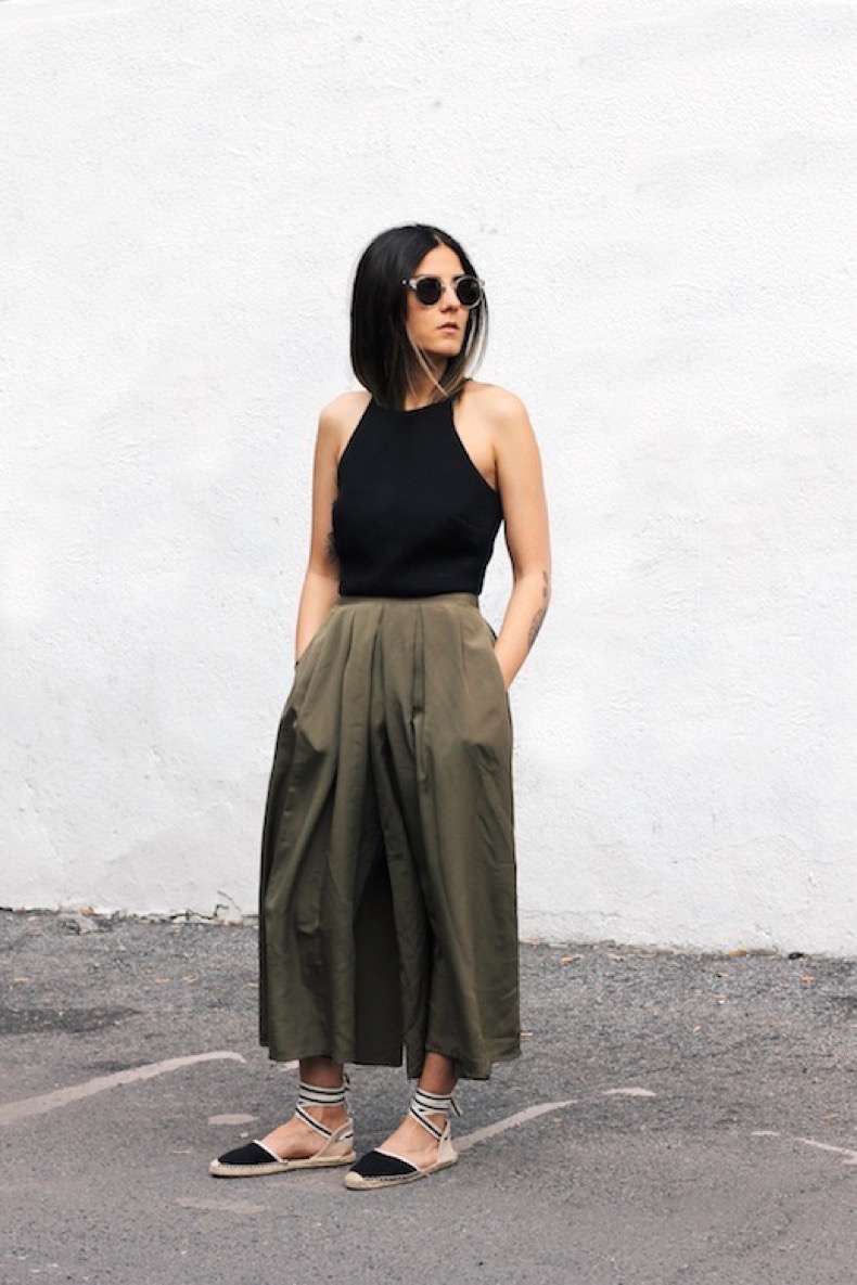 Avec un pantalon jupe-culotte espadrili-zhenskie_-39