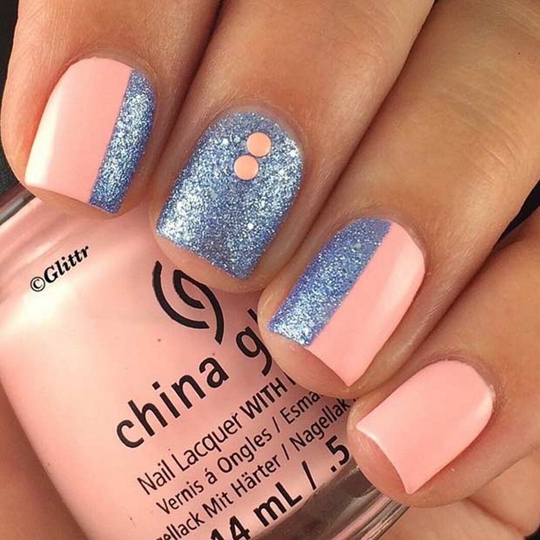 Les microparticules brillantes rendront un design strict romantique et décontracté paillettes-dlya-nogtej_ (52)