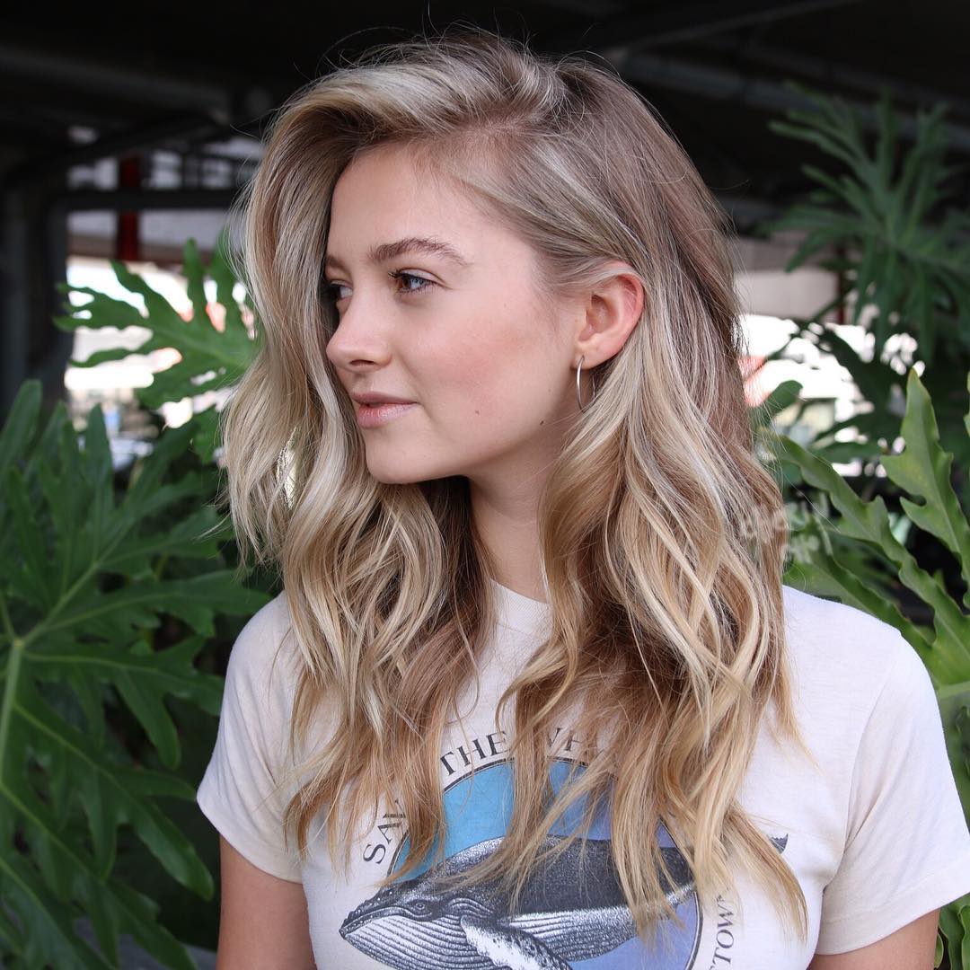 يمكن أن يضيف التحول المذهل الحالة المزاجية والقوة العقلية لفترة طويلة. كولوروفاني-نا-سفيتلي-فولوسي _ (7)