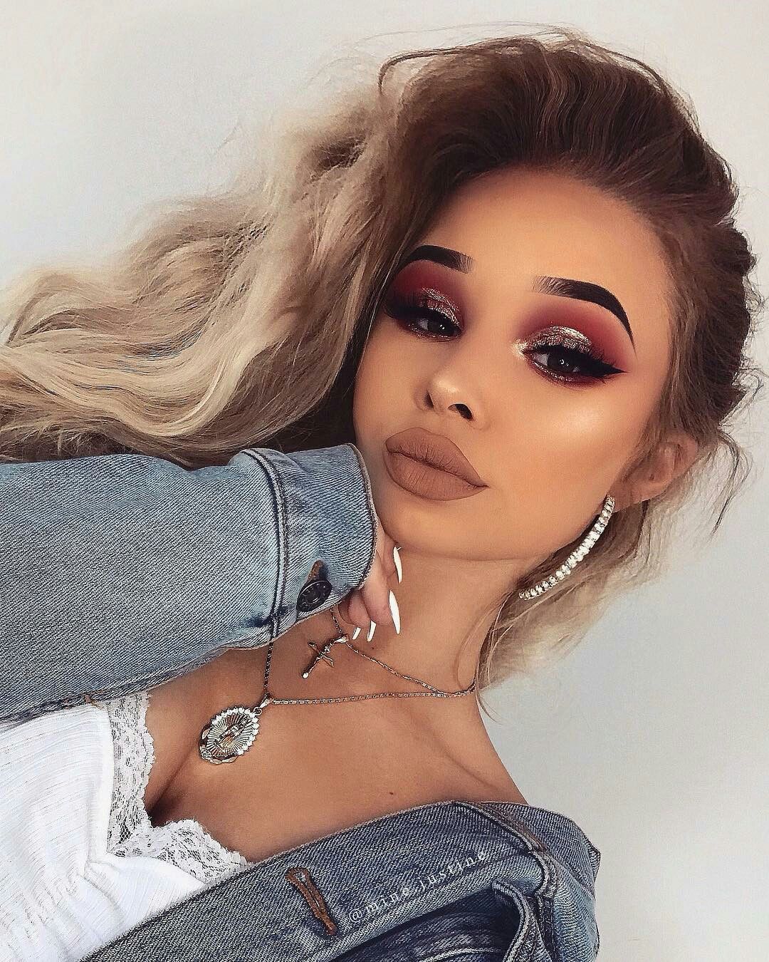 Tandaan, ang mapula-pula na pigment ay maaaring i-highlight ang anuman, kahit na ang pinakamaliit na pasa at pamumula sa balat. makiyazh-s-krasnymi-tenyami_ (35)