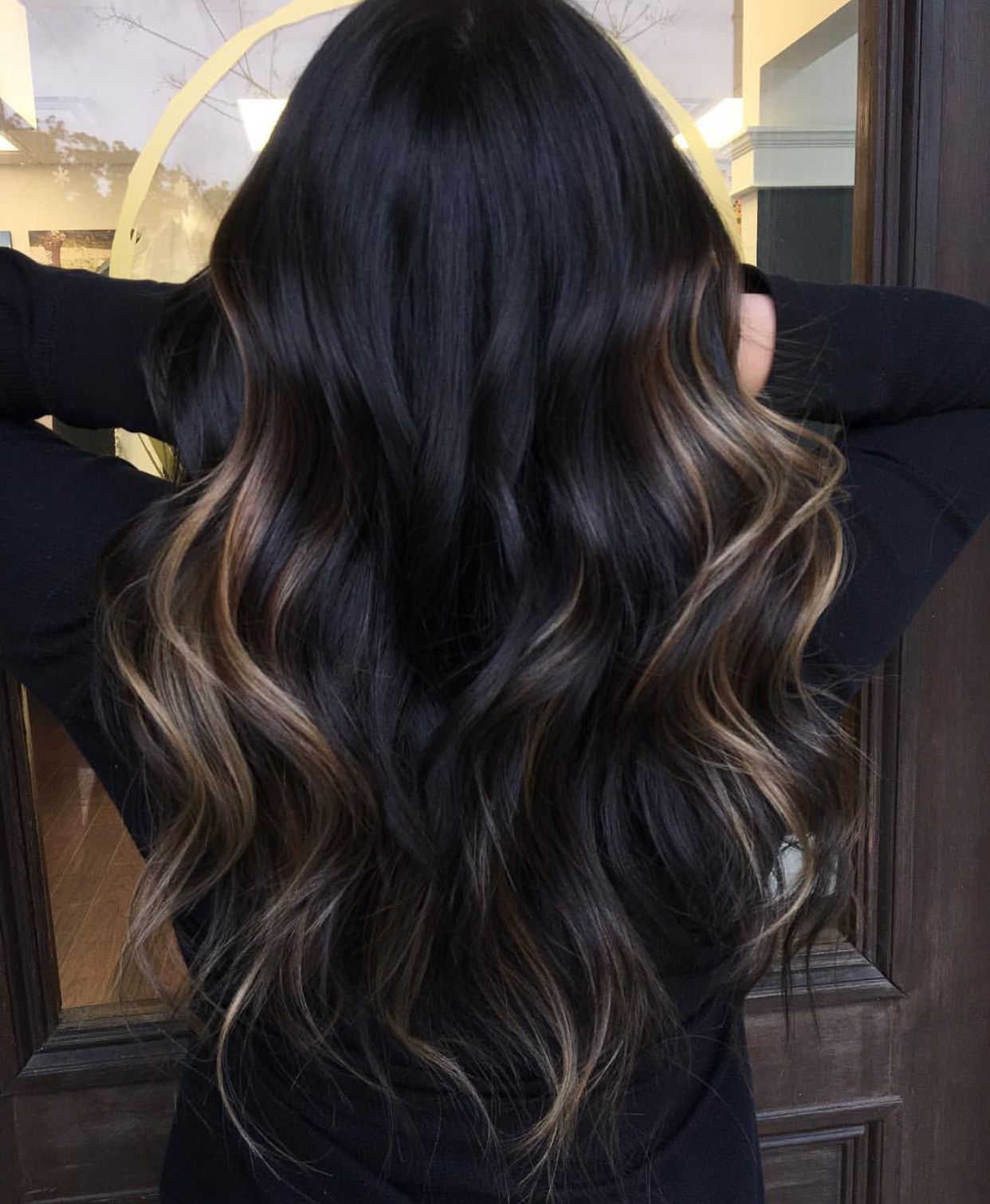 Sur une telle chevelure, le dégradé a fière allure. ombre-na-chernyh-volosah_ (12)