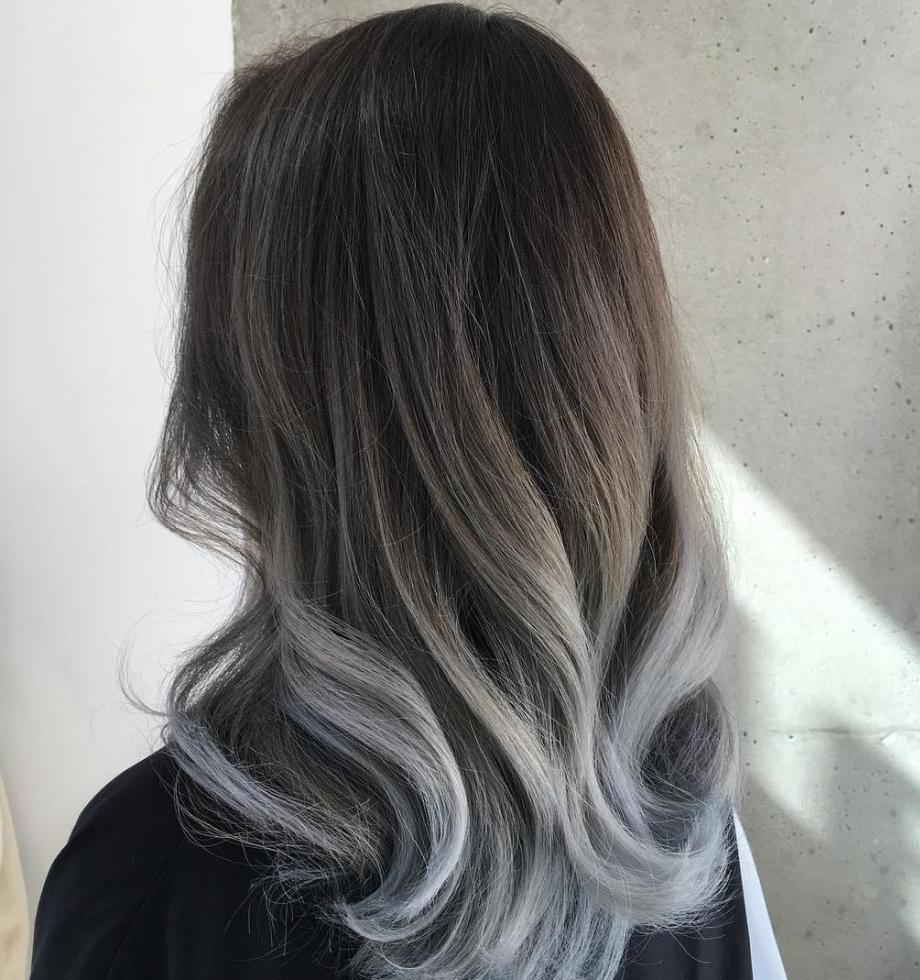 Un tel ombre est aujourd'hui dans le top des services demandés. ombre-na-chernyh-volosah_ (17)