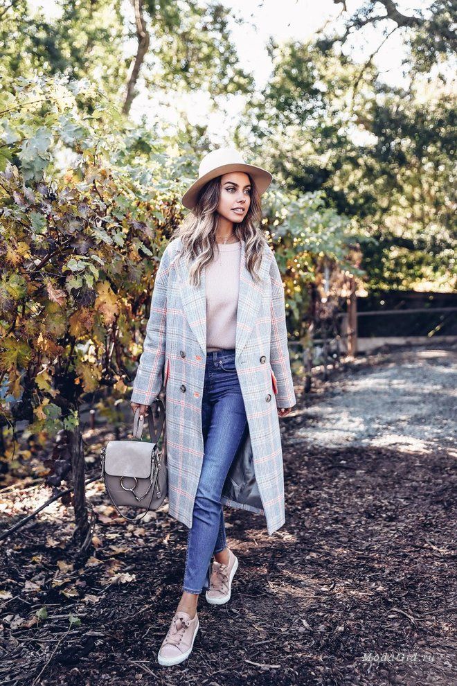 Vous serez épargné par les tons clairs et grisâtres, bleus et bleus, turquoise et pêche crémeuse rozovye-kedy_ (30)