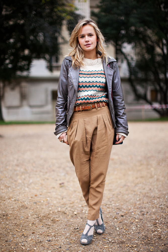 Une telle chose est difficile à intégrer dans un arc de soirée ou solennel. zhenskie-bryuki-chinos_ (53)