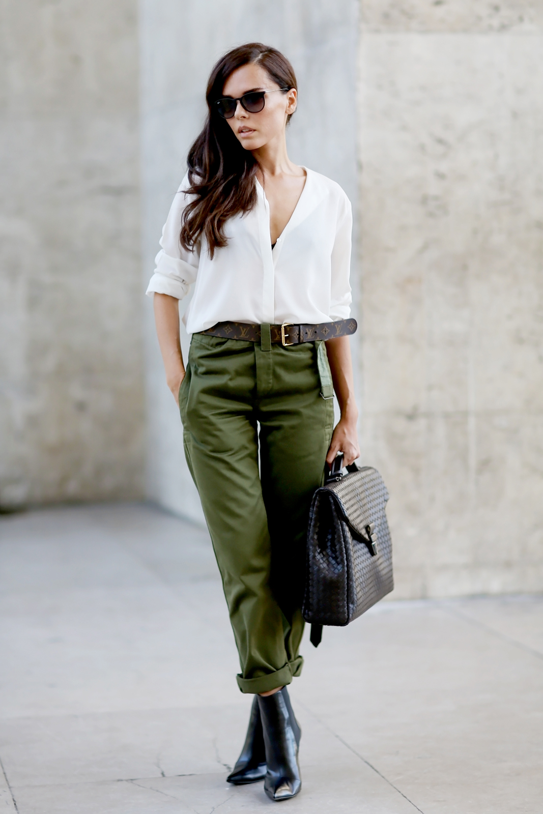 Ils s'adaptent parfaitement à n'importe quelle figurine. L'essentiel est de trouver la coupe optimale et de l'adapter à ses caractéristiques individuelles. zhenskie-bryuki-chinos_ (58)