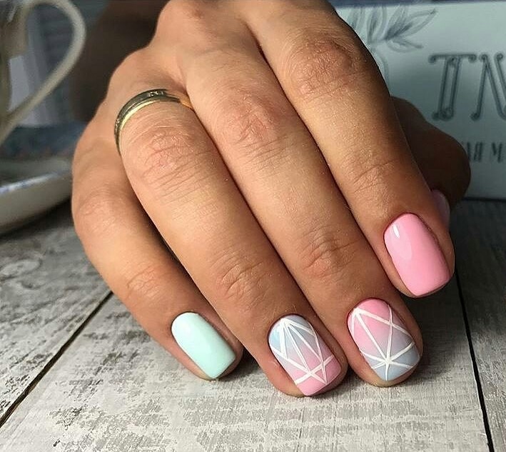 Manikur_s_pomoshiu_skotcha (17)