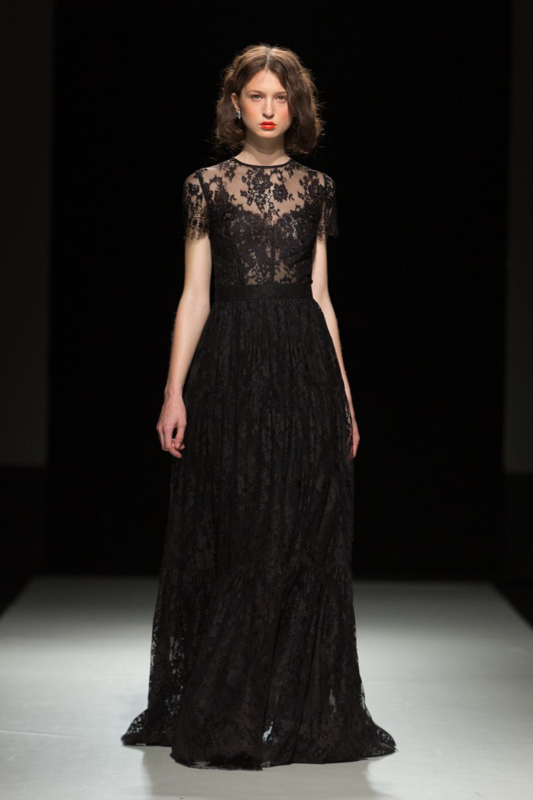 chernoe-plaque-v-pol-25